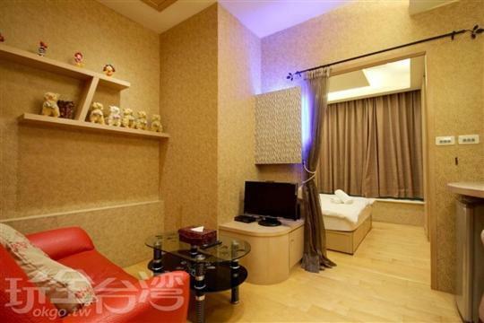 Apartamento 85 Pries Kaohsiung Exterior foto